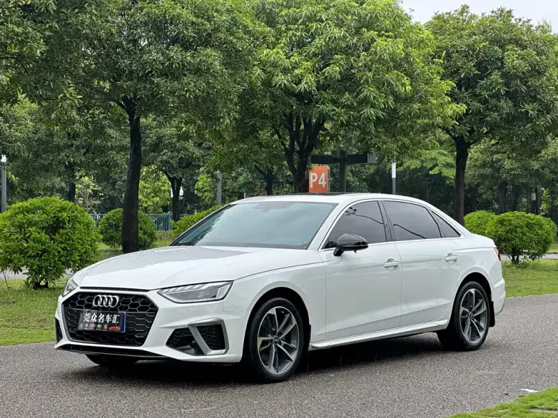Audi A4L, 2022