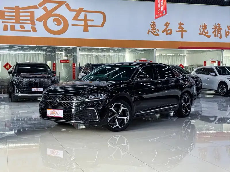 Volkswagen Passat, 2024