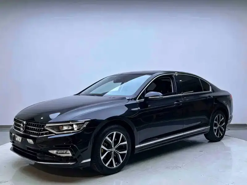 Volkswagen Magotan, 2025
