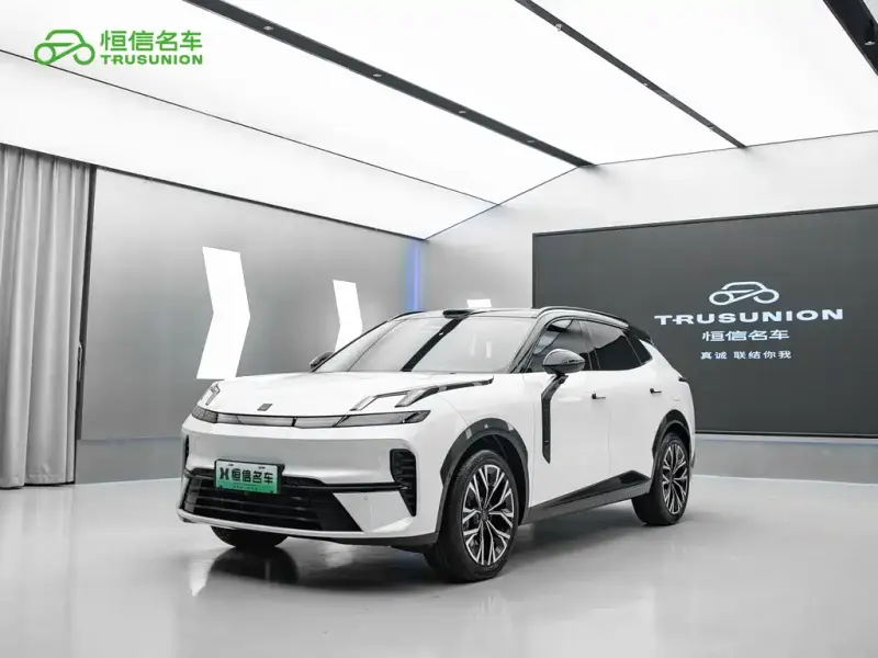 Lynk & Co 08 EM-P, 2025