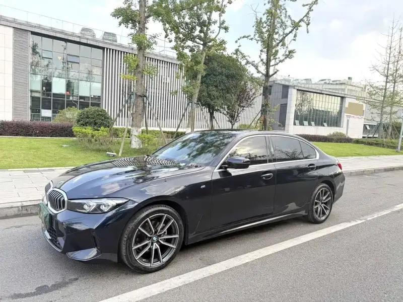 BMW 3 Series, 2023