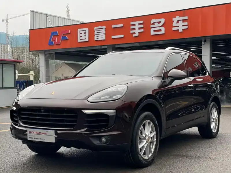 Porsche Cayenne, 2015