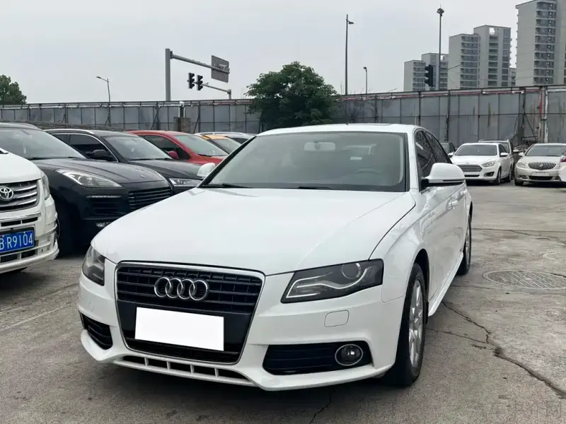 Audi A4L, 2011