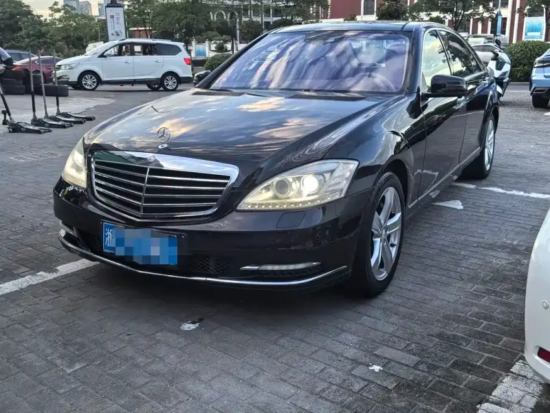 Mercedes-Benz S-Class, 2010