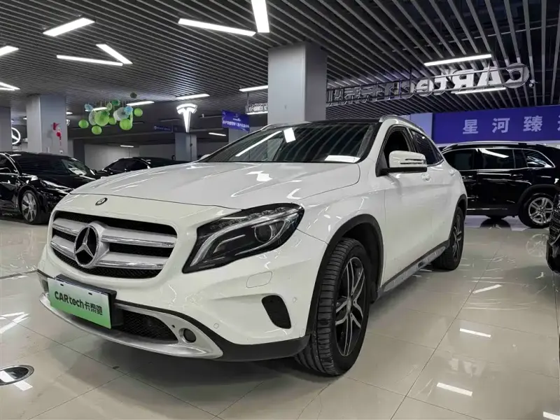 Mercedes-Benz GLA, 2016
