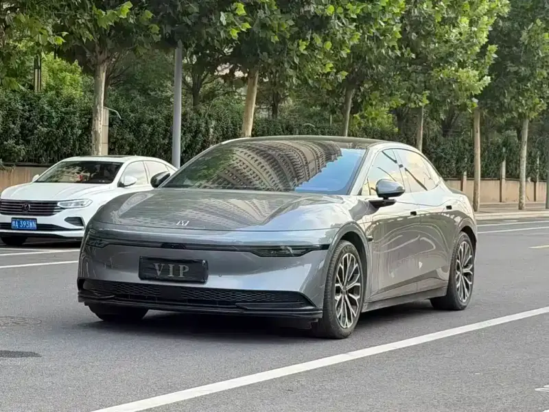 Zeekr 007, 2024