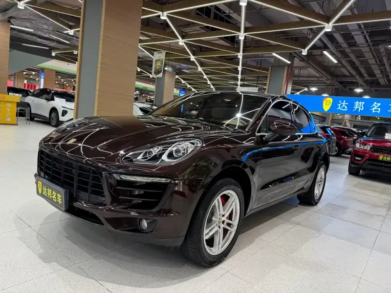 Porsche Macan, 2016