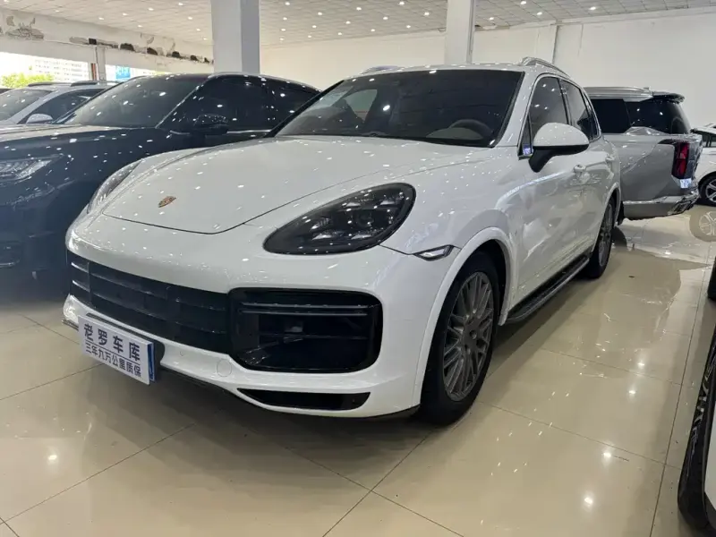 Porsche Cayenne, 2013
