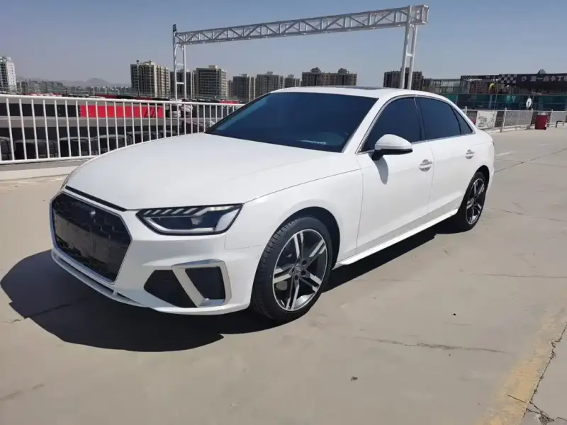 Audi A4L, 2020