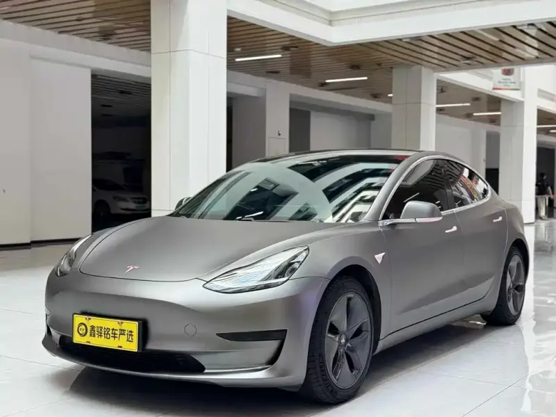 Tesla Model 3, 2021