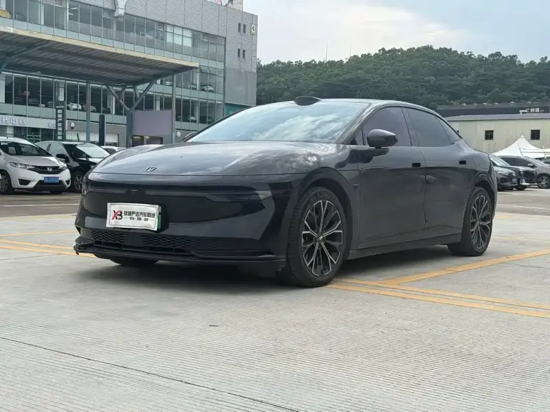 Zeekr 007, 2024