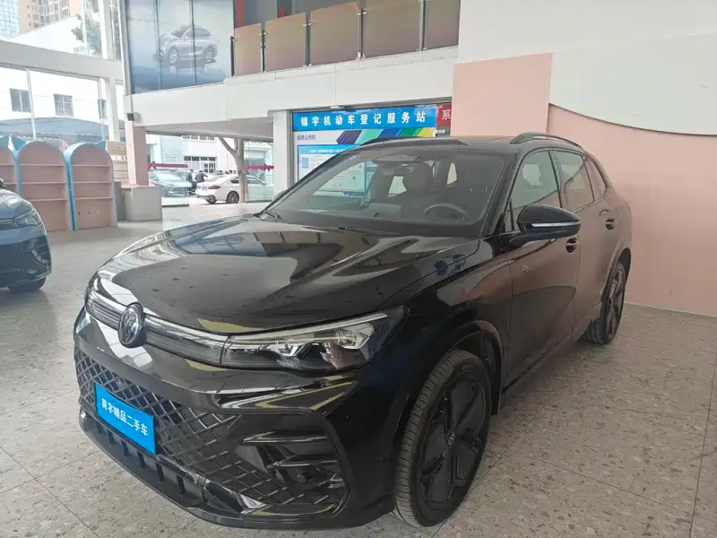 Volkswagen Tiguan L, 2024