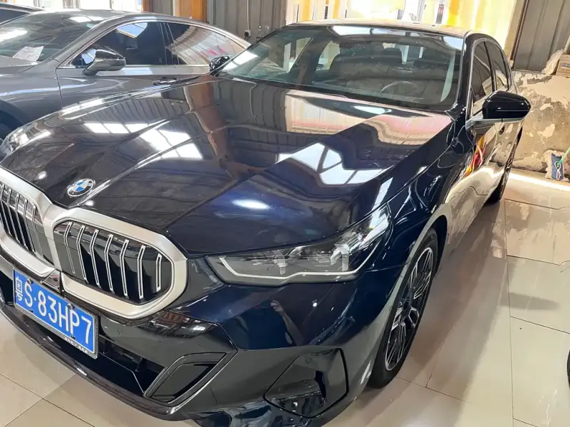 BMW 5 Series, 2024