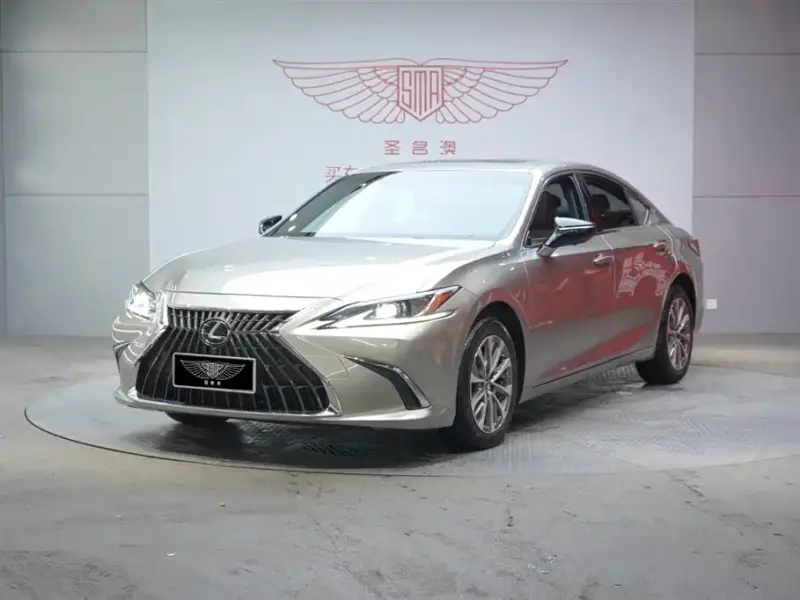 Lexus ES, 2024