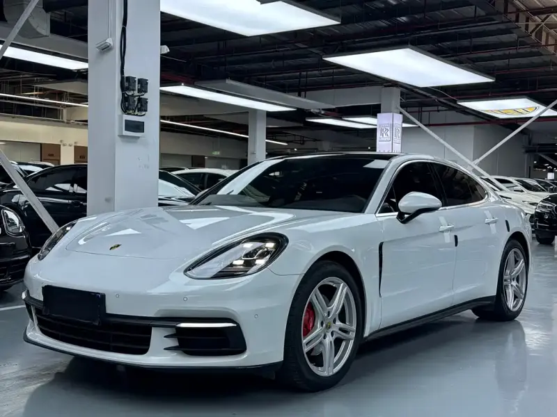 Porsche Panamera, 2017