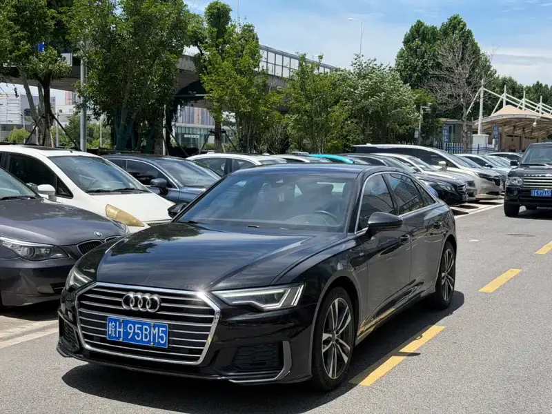 Audi A6L, 2022