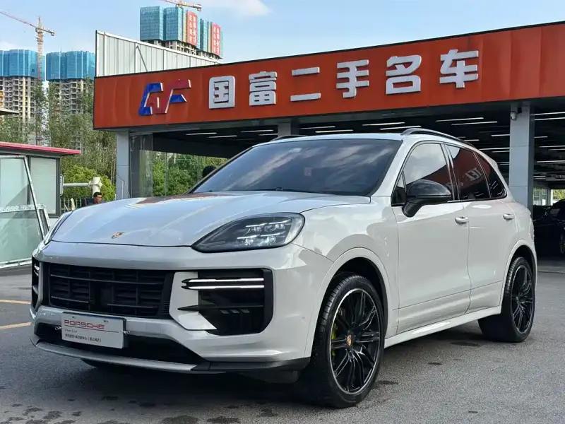 Porsche Cayenne, 2015