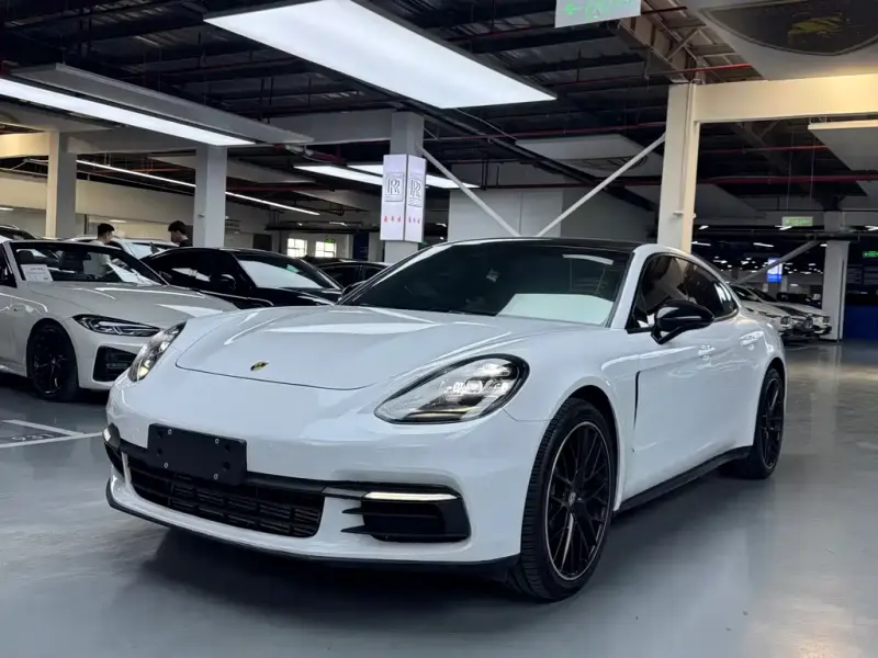Porsche Panamera, 2018