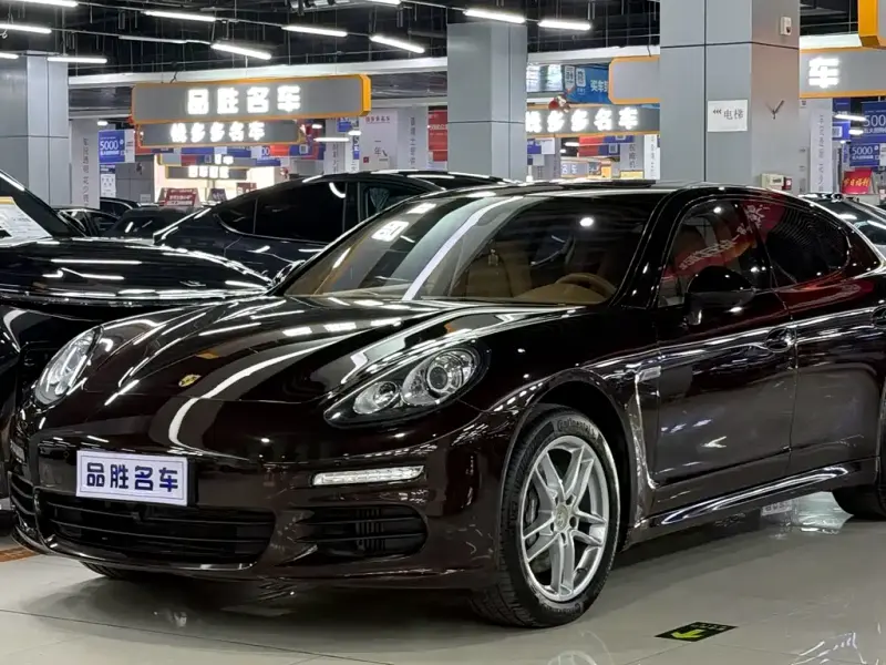 Porsche Panamera, 2016