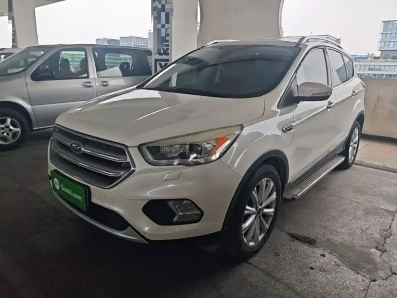 Ford Kuga, 2017