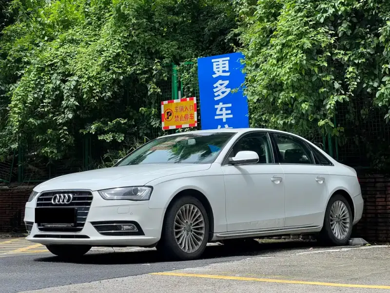 Audi A4L, 2015