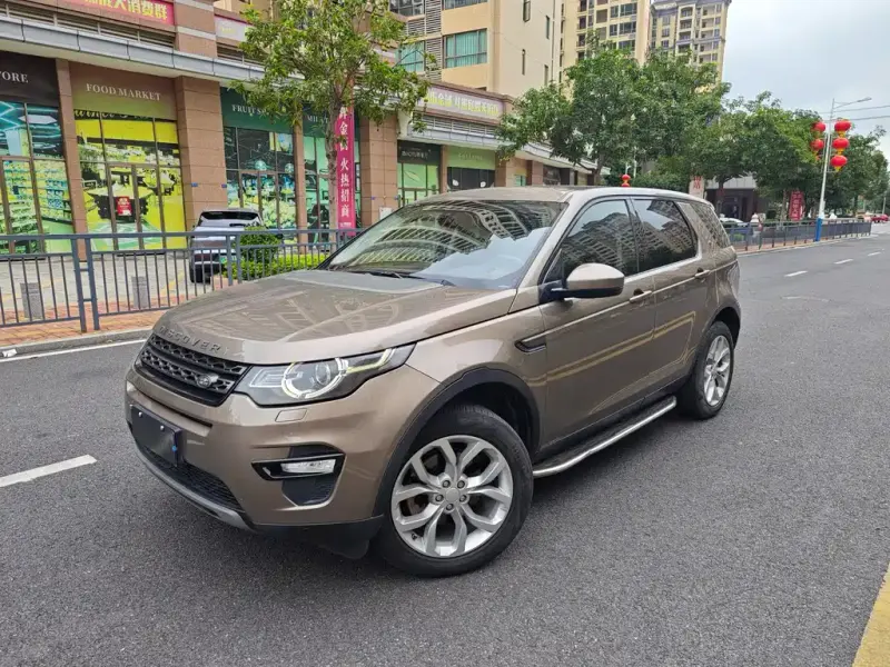 Land Rover Discovery Sport, 2015