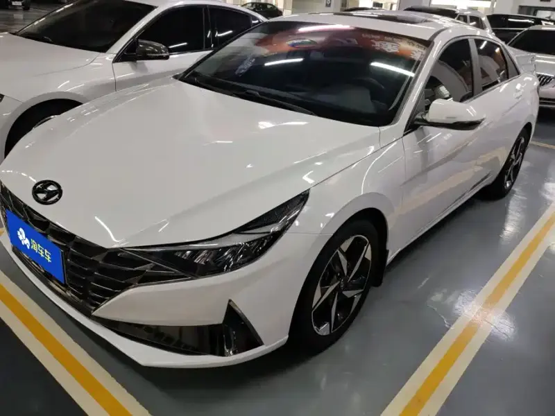 Hyundai Elantra, 2021