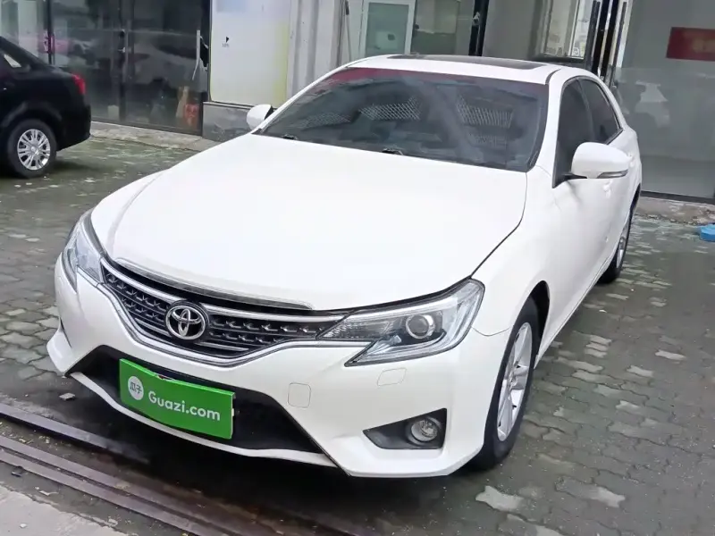 Toyota Reiz, 2015