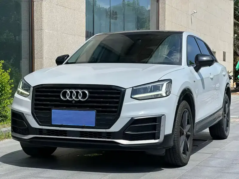 Audi Q2L, 2020