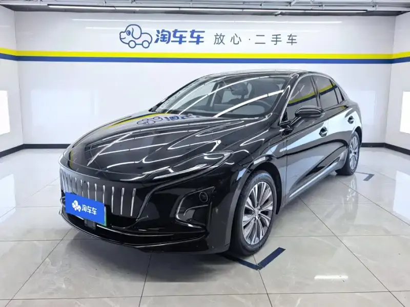 Hongqi E-QM5, 2024