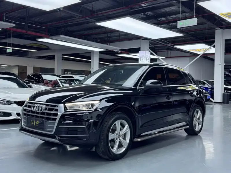 Audi Q5L, 2020