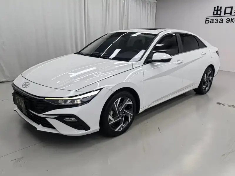 Hyundai Elantra, 2023