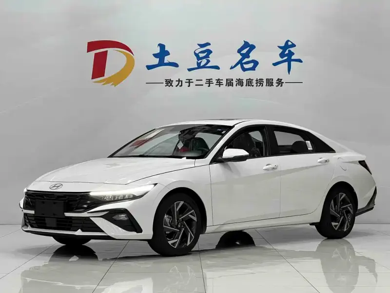 Hyundai Elantra, 2026
