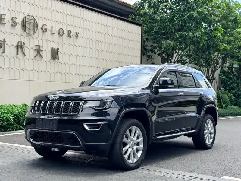 Jeep Grand Cherokee (Import), 2018