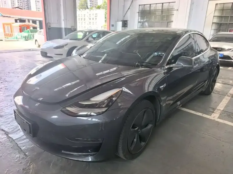 Tesla Model 3, 2019