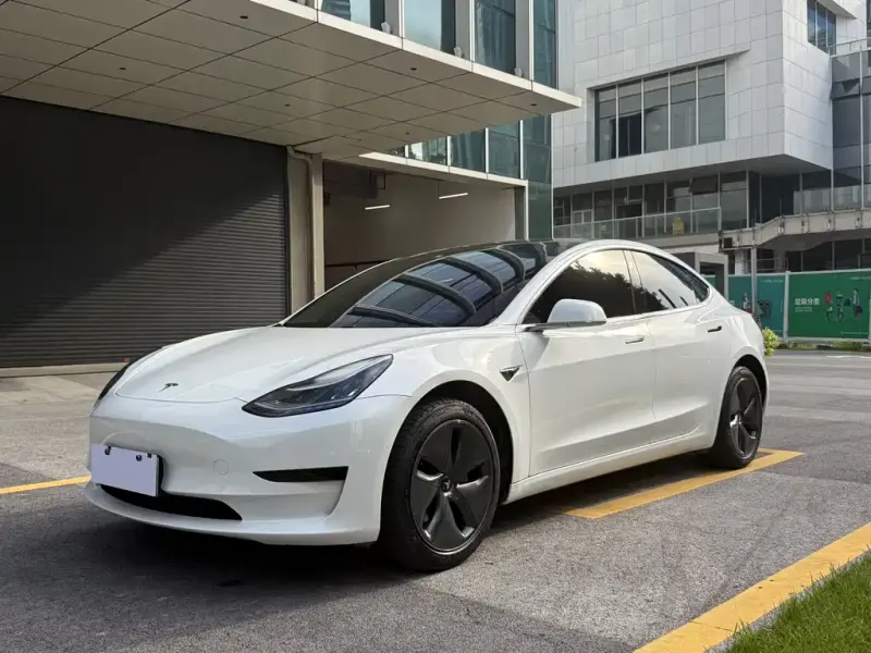Tesla Model 3, 2020