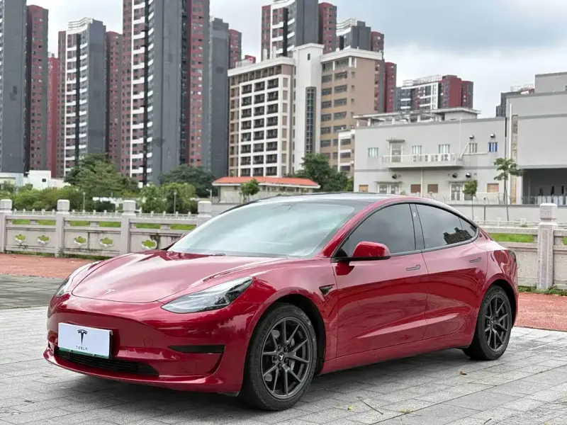 Tesla Model 3, 2021