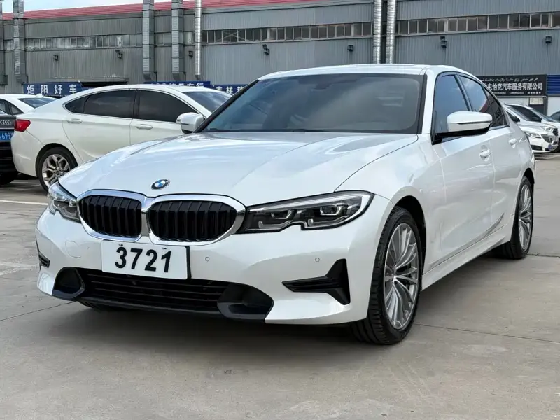 BMW 3 Series, 2021