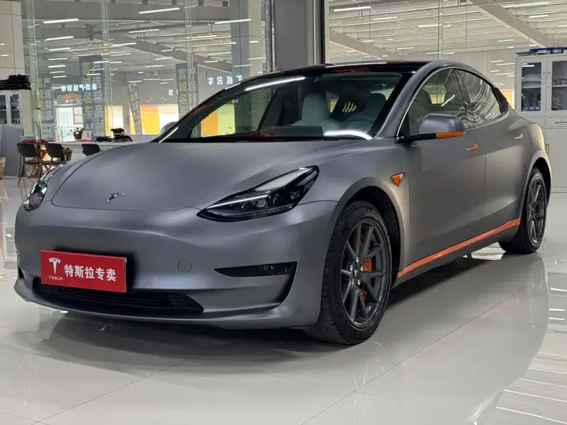 Tesla Model 3, 2021