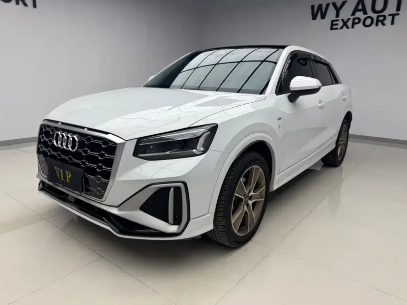 Audi Q2L, 2022