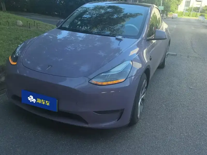 Tesla Model Y, 2022
