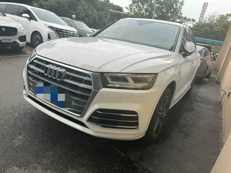 Audi Q5L, 2019