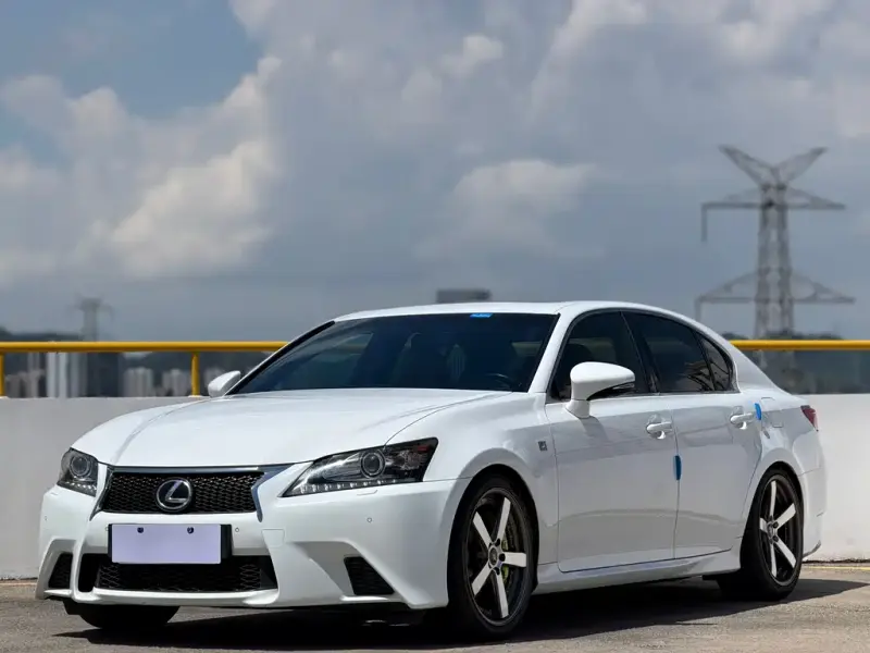 Lexus GS, 2015