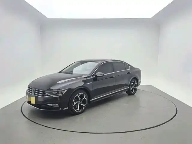 Volkswagen Magotan, 2025