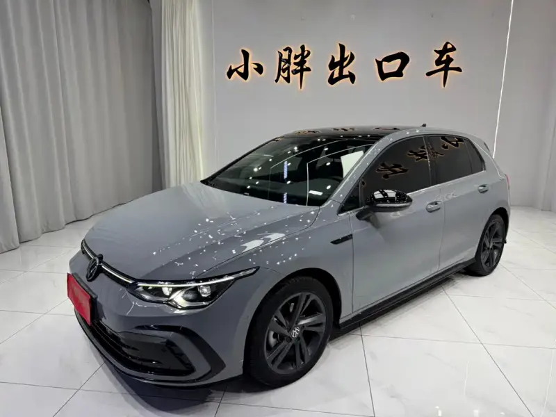 Volkswagen Golf, 2022