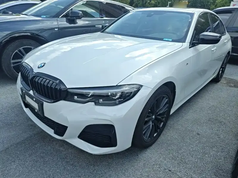 BMW 3 Series, 2022