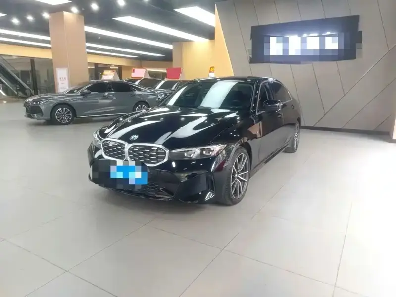 BMW 3 Series, 2023