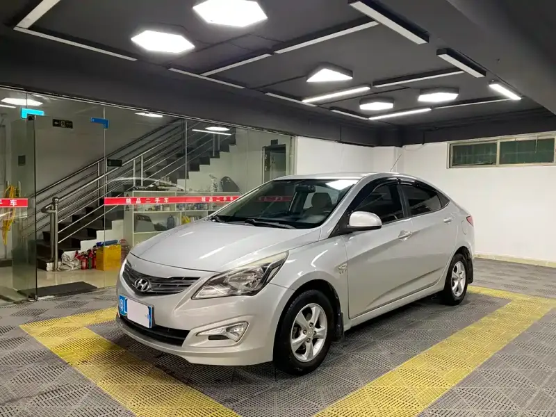 Hyundai Verna, 2015