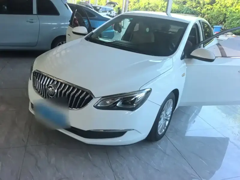 Buick Excelle, 2017