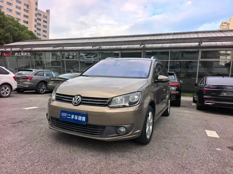 Volkswagen Touran, 2015